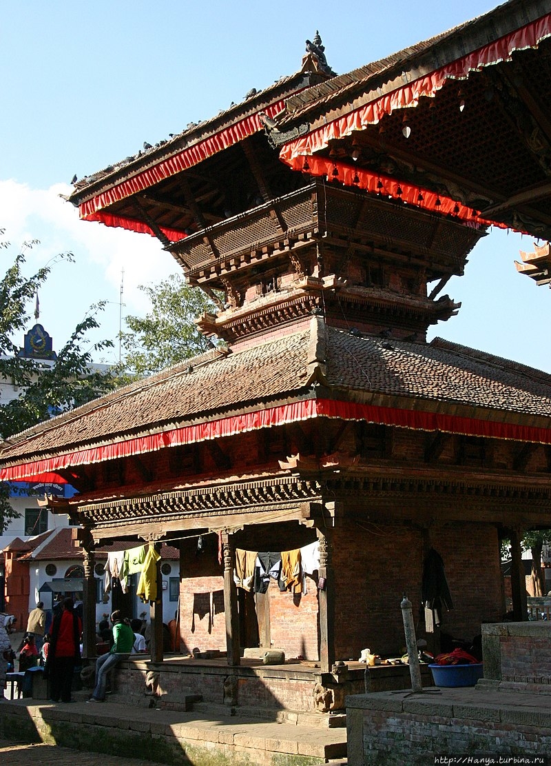 Храм Индрапур . Из интерн