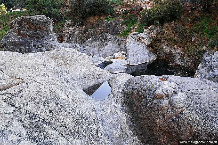Фантазия с водой и с камнем Марбелья, Испания
