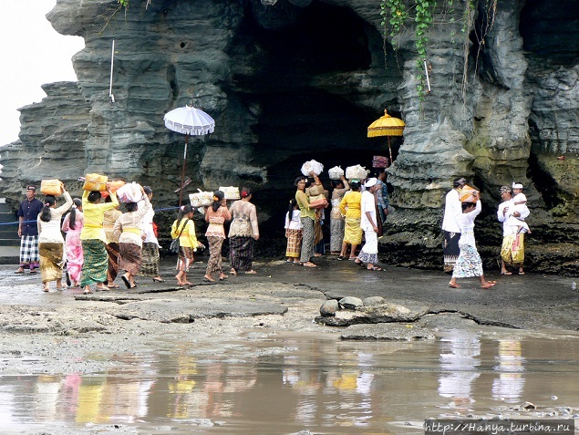 Храм Танах Лот. Из интернета