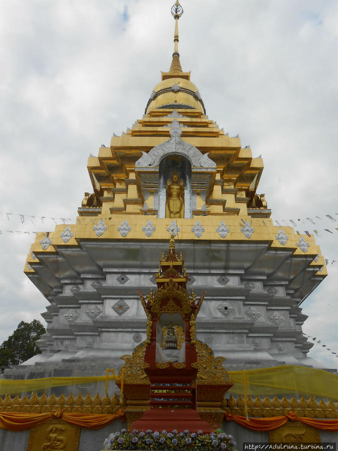 5. Храм хранящий волосы Будды — Wat Pratat Doi Saket. Чиангмай, Таиланд