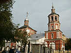 Церковь Введения в Барашах построена в стиле московское барокко.