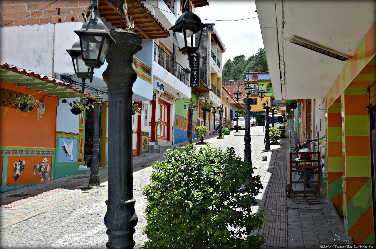 Центр города Гуатапе Гуатапе, Колумбия
