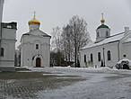 Спасский собор и церковь св. Евфрсинии.