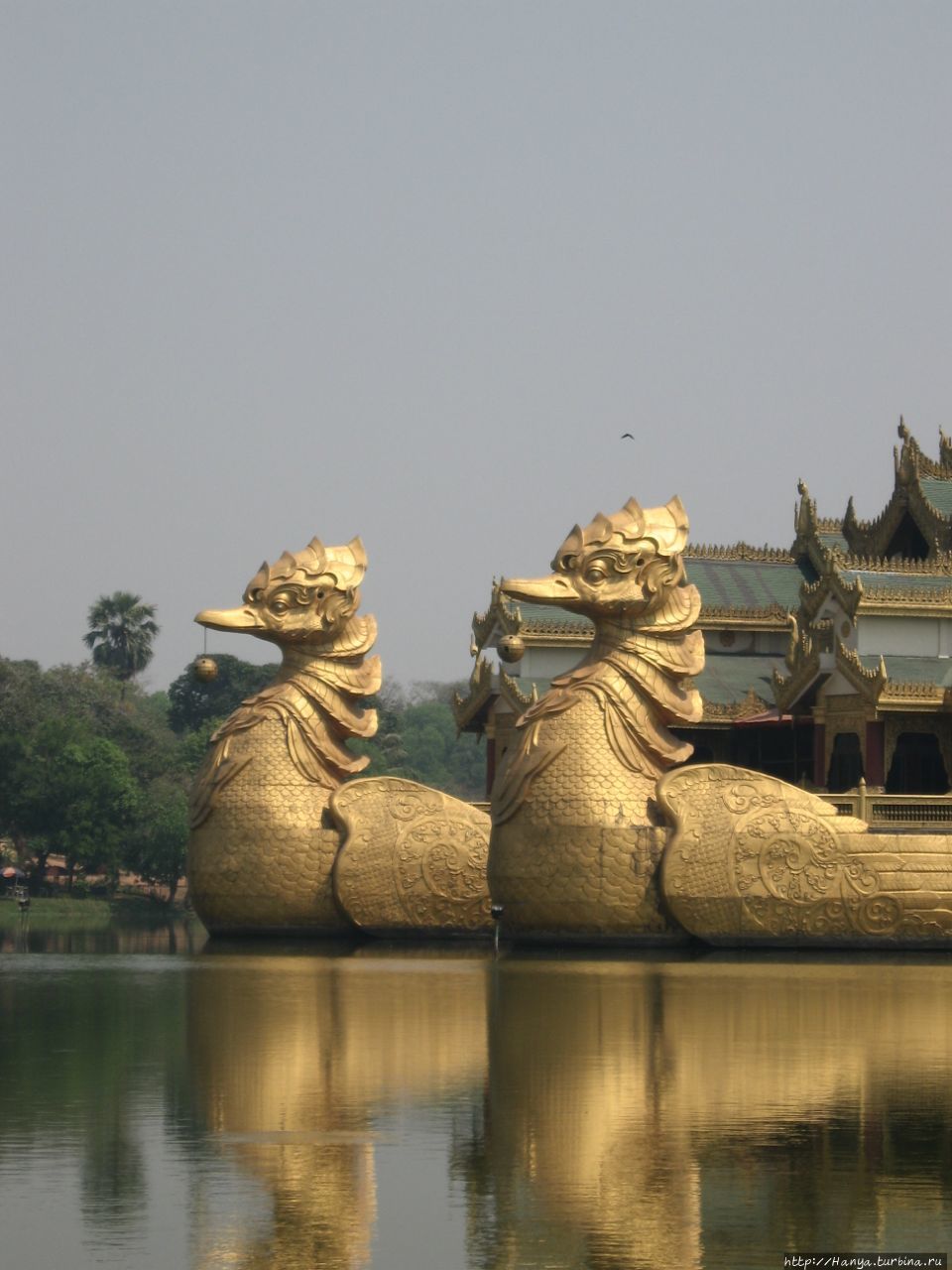 Озеро Kandawgyi Lake и ре