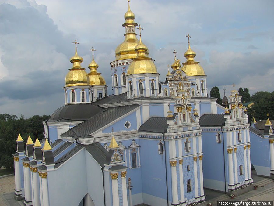 Вид с колокольни Михайловского монастыря Киев, Украина