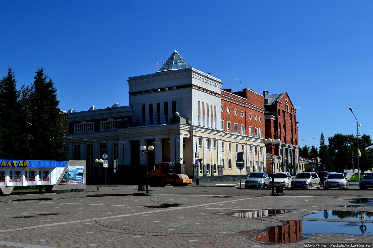 Столица — она же единственный город республики Горный Алтай Горно-Алтайск, Россия