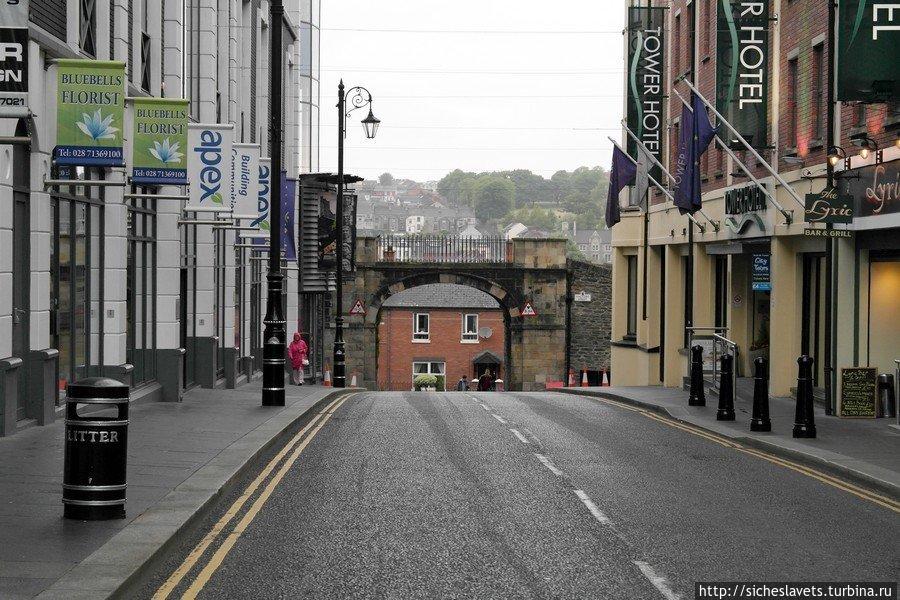 Город дери. Дерри штат Мэн. Дерри Ирландия. Город Дерри. Derry город США.