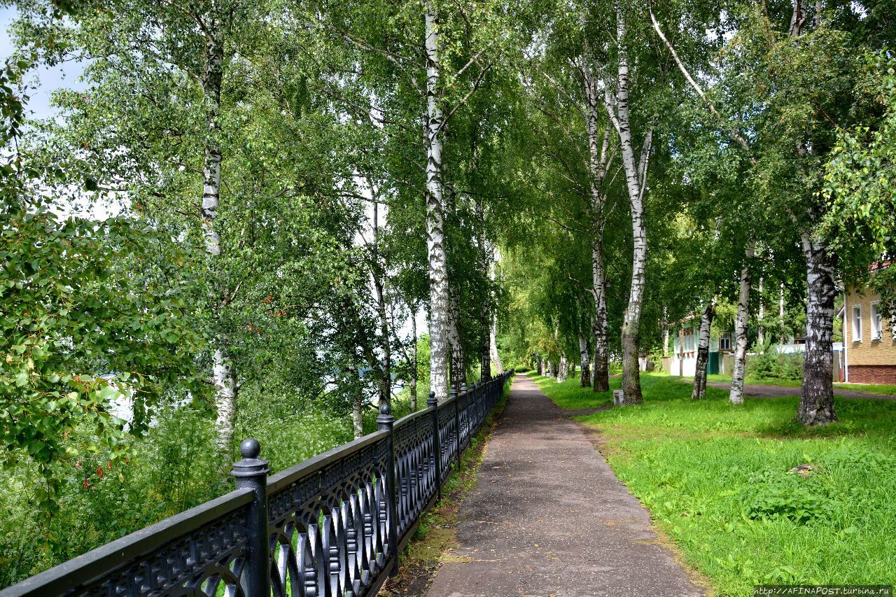 Набережная в тутаеве