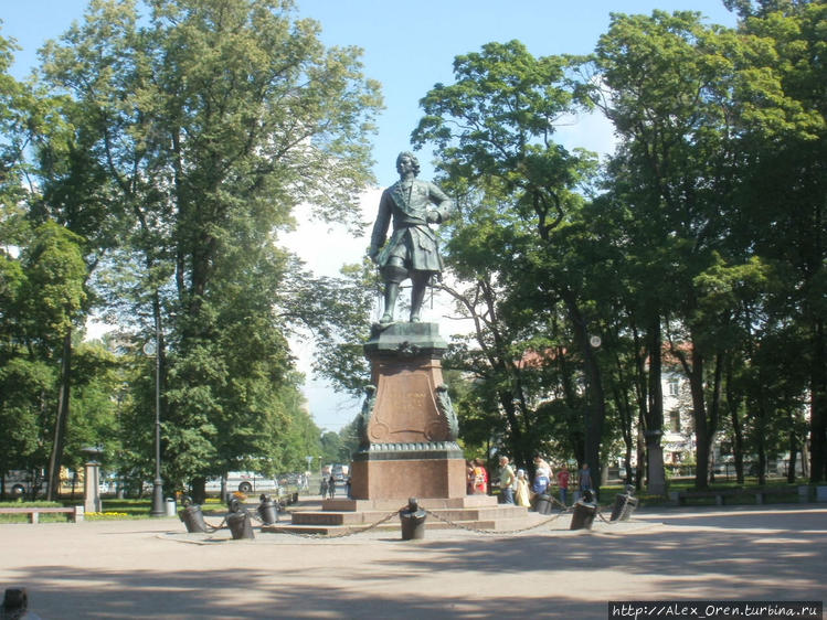Памятник Петру I.