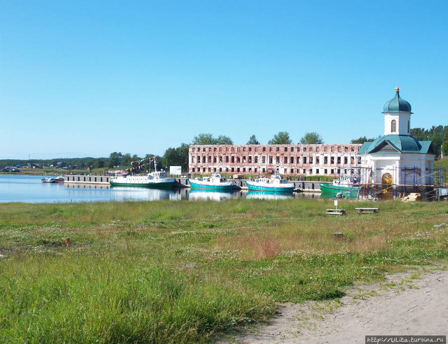 Преображенская гостиница, развалины Соловецкие острова, Россия