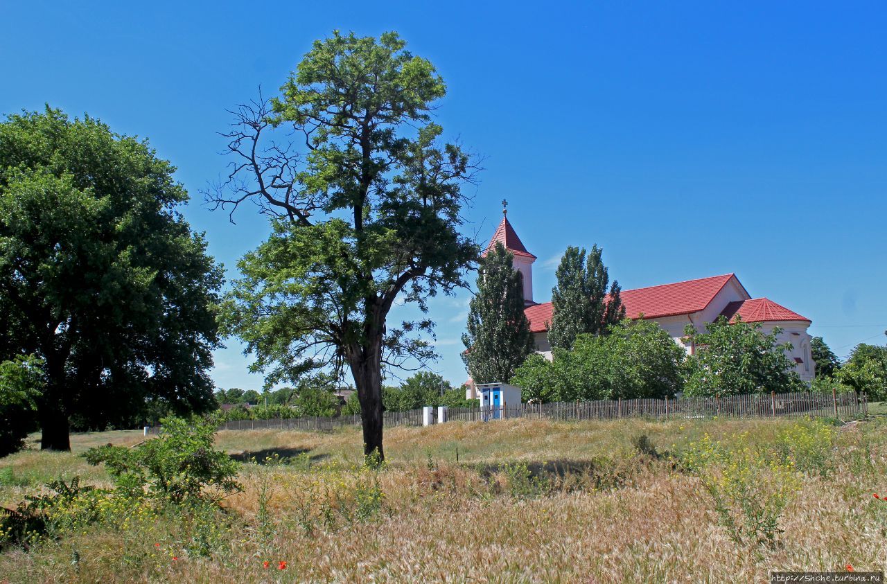 Немецкая кирха Петра и Павла Змиевка, Украина