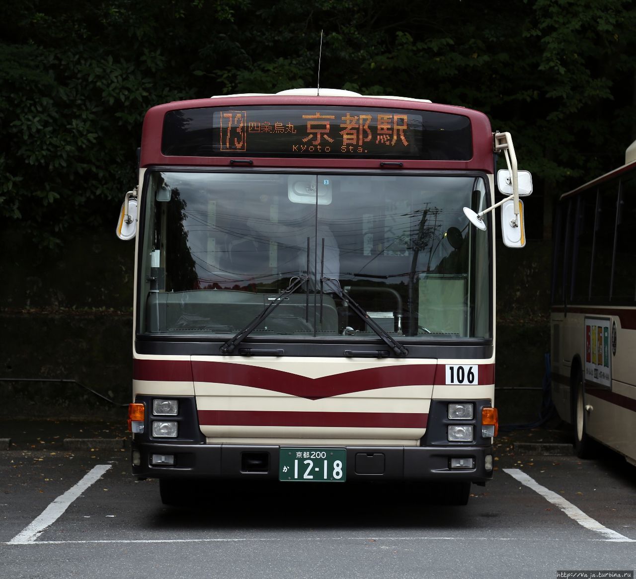Автобус до окраин Киото, Япония