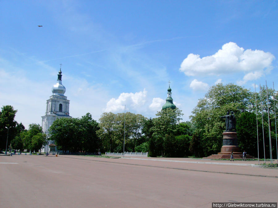 Памятник в честь 300-летия Переяславской Рады Переяслав-Хмельницкий, Украина