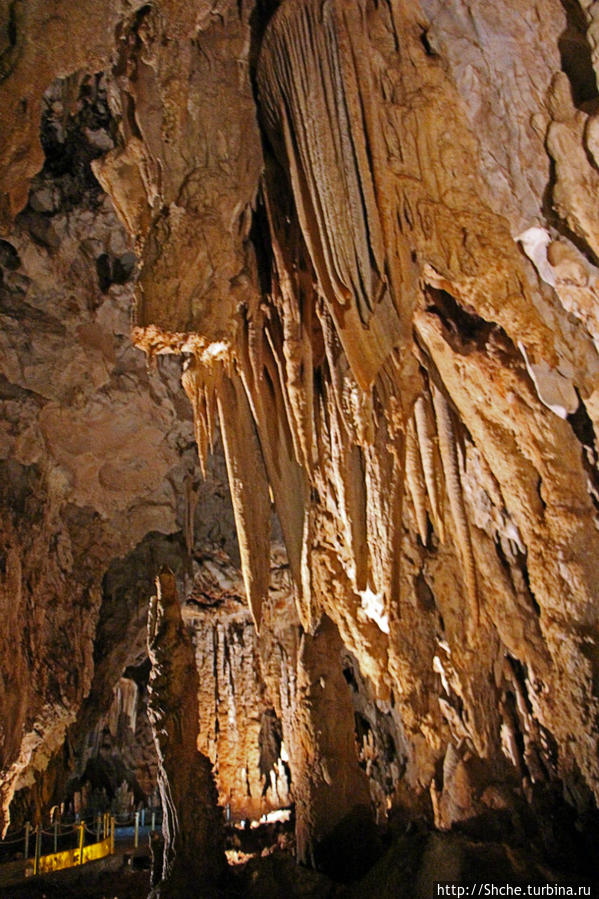 Крупнейшая пещера Греции Алистрати и пиратская фотосъемка Алистрати, Греция