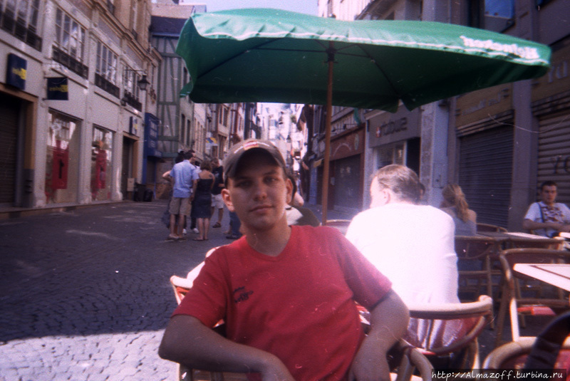 Андрей Алмазов в городе Руан, Нормандия, лето 2004 Руан, Франция