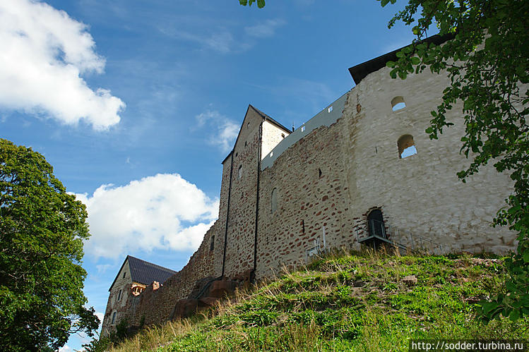 Средневековый замок Касте