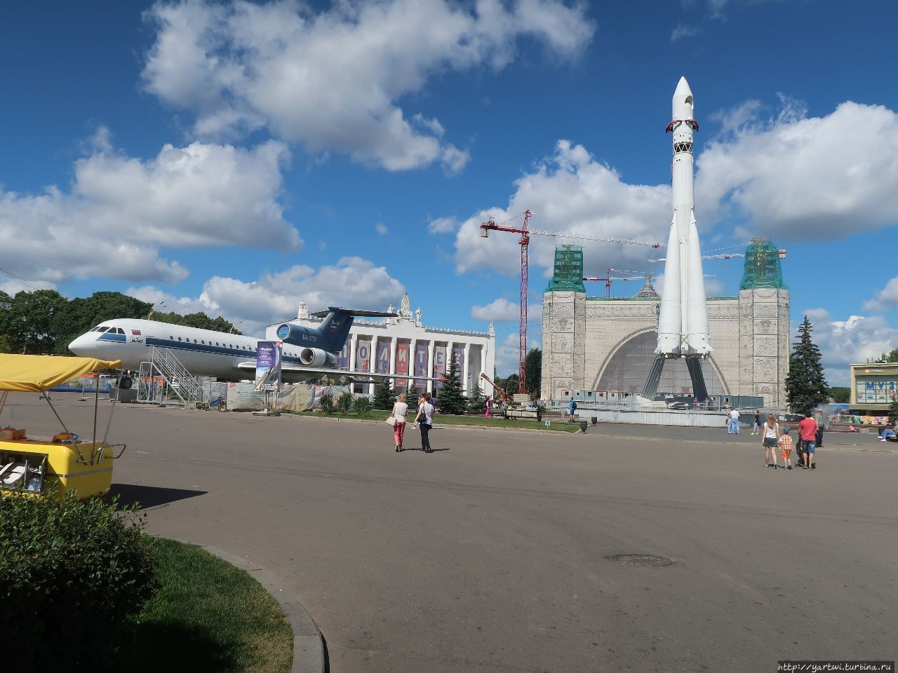 ВДНХ. Реставрация и знакомые объекты. Москва, Россия