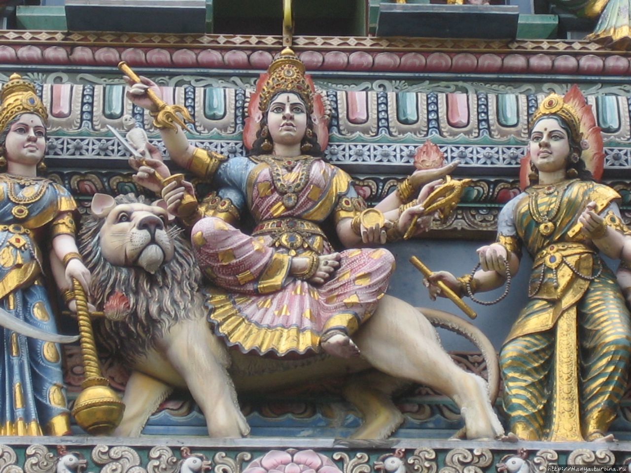 Храм Sri Veeramakaliamman