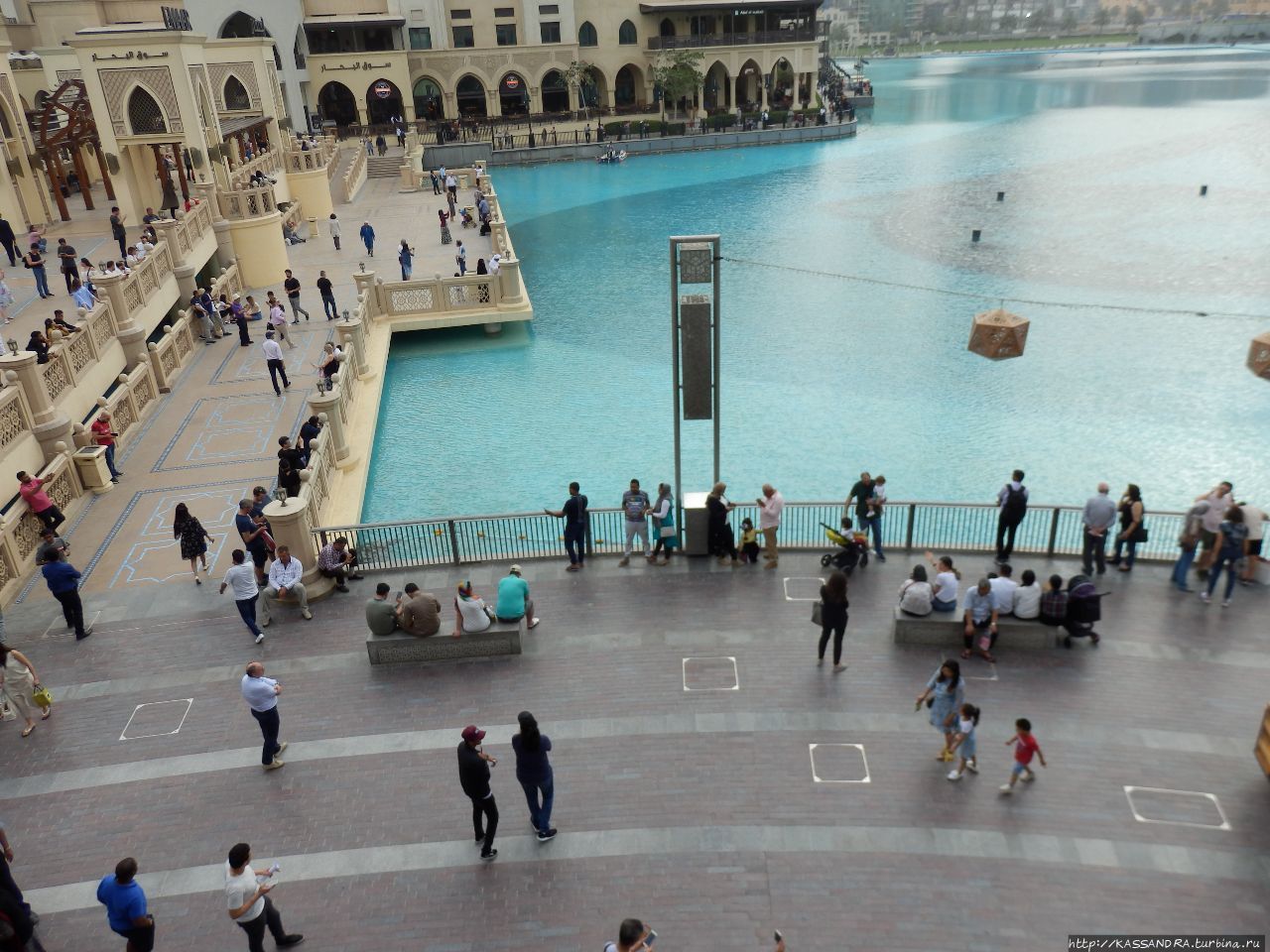 Souk al Bahar Дубай