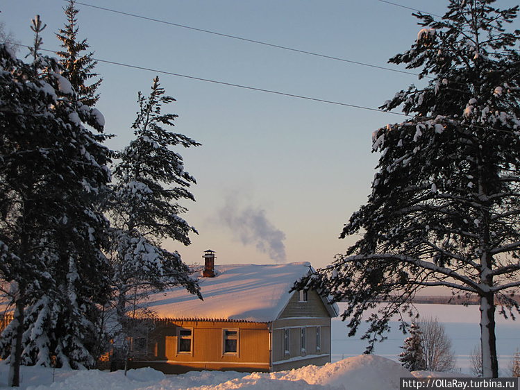 Архиерейский дом зимой.