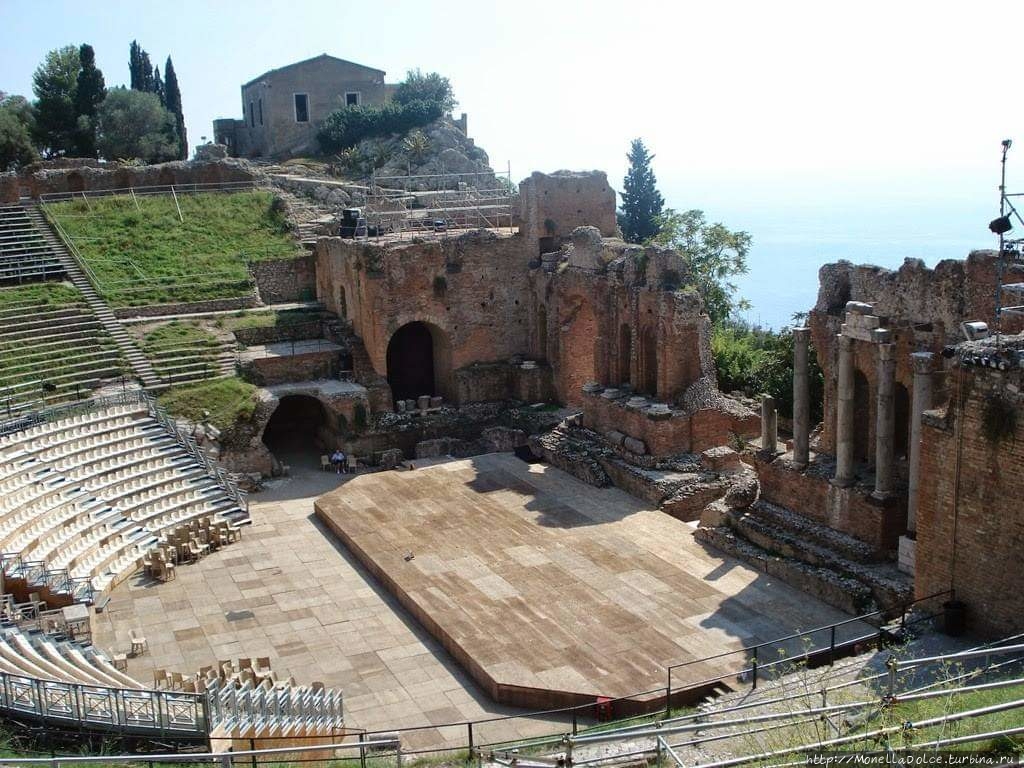 Пешеходный маршрут в Taormina Таормина, Италия