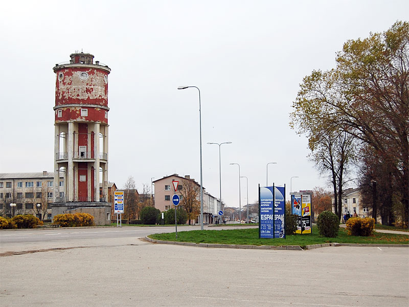 На въезде в город. Визитная карточка Кохтла-Ярве — водонапорная башня Кохтла-Ярве, Эстония