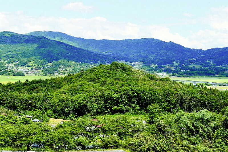 Гора Чинкеза (Золотая куриная гора) / Mount Kinkeisan 金鶏山