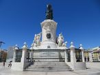 Конная статуя короля Д. Хосе I на Дворцовой площади Лиссабона. Из интернета