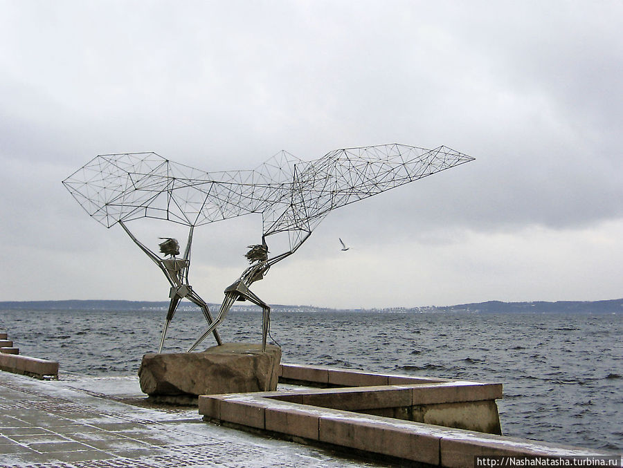 Скульптура Рыбаки. Подарок от американского города-побратима Дулута. (фото 2006 года) Петрозаводск, Россия