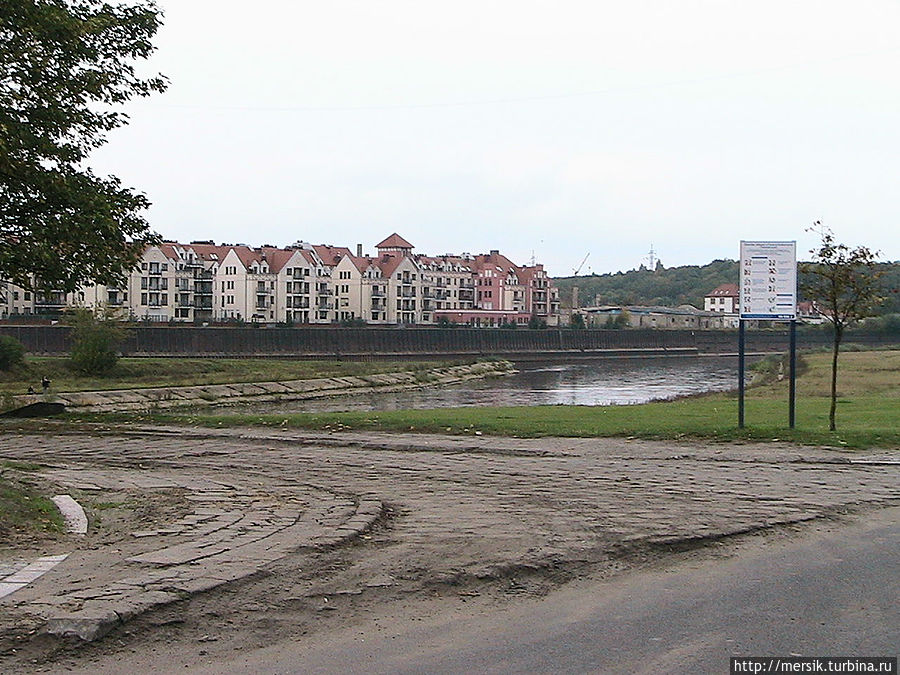 Река Варта и остров Тумски Познань, Польша