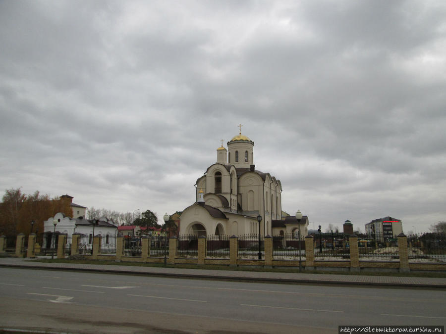 Прогулка по центру поселка Боровский, Россия