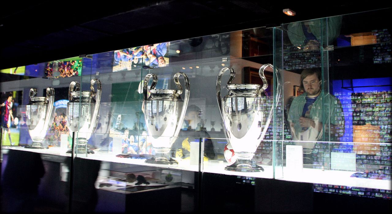 Музей футбольного клуба Барселона Барселона, Испания