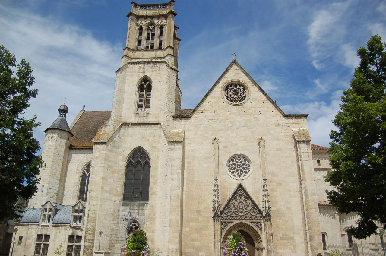 Кафедеральный собор Сен-Капре / Cathédrale Saint Caprais
