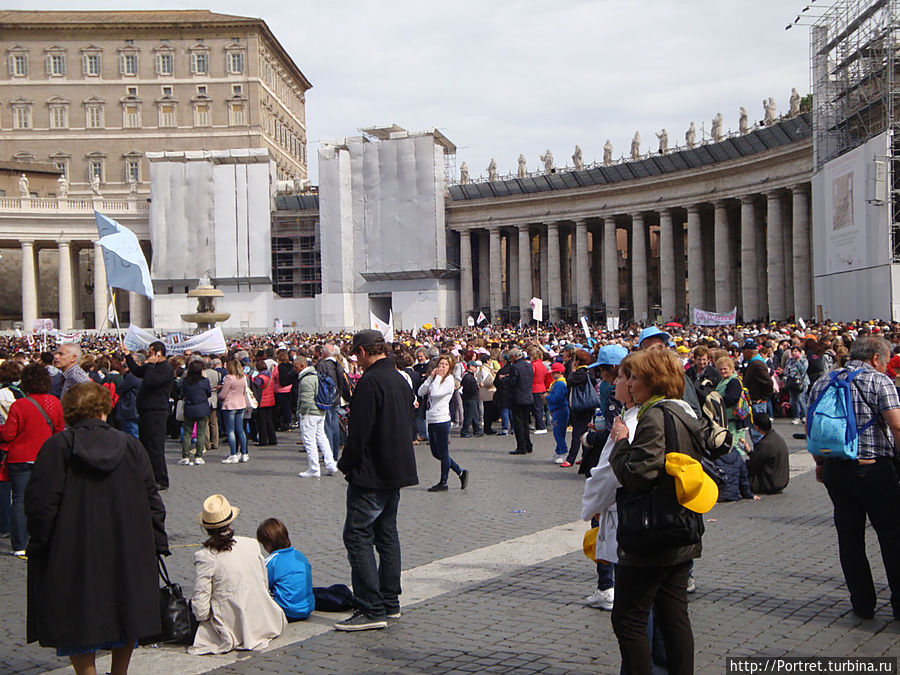 22 мая 2013 года. Рим. Так встречают Папу Римского. Рим, Италия