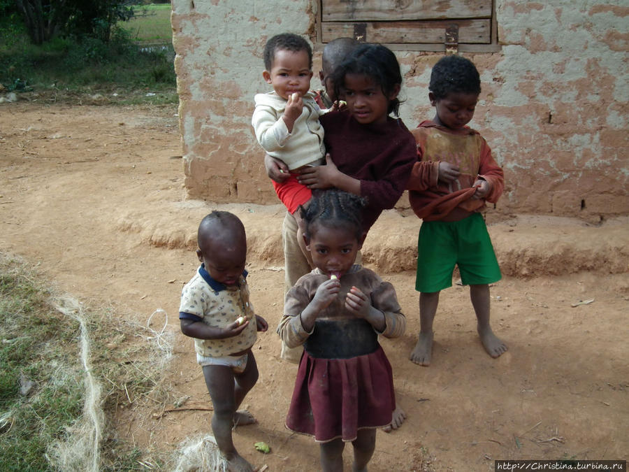 Начать с образования Амбалавау, Мадагаскар