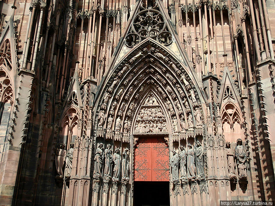 Левый портал западного фасада Страсбург, Франция