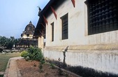 Храм Монастыря Ват Висуналат и вид на Лотосовую Ступу.. Фото из интернета