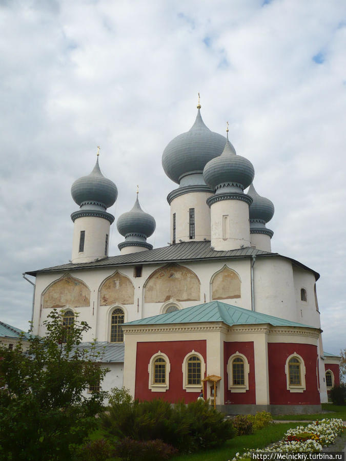 Тихвинский Богородичный Успенский монастырь Тихвин, Россия