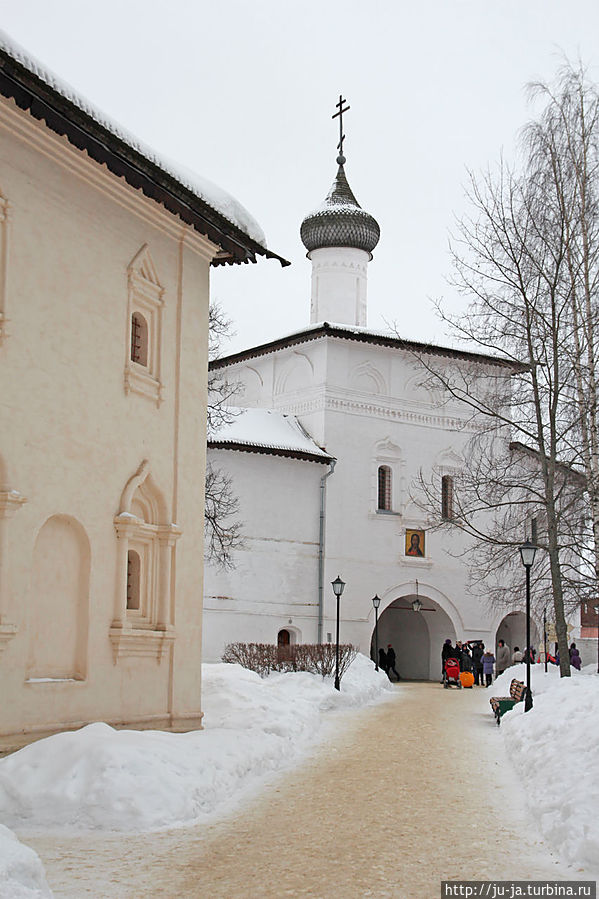 Белое на белом — Суздаль зимой Суздаль, Россия