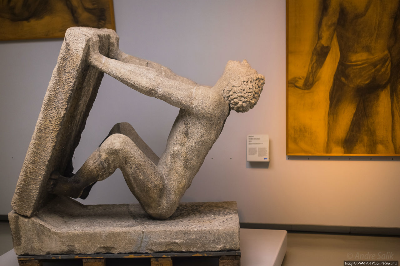 Поход в Музей современного искусства Милан, Италия