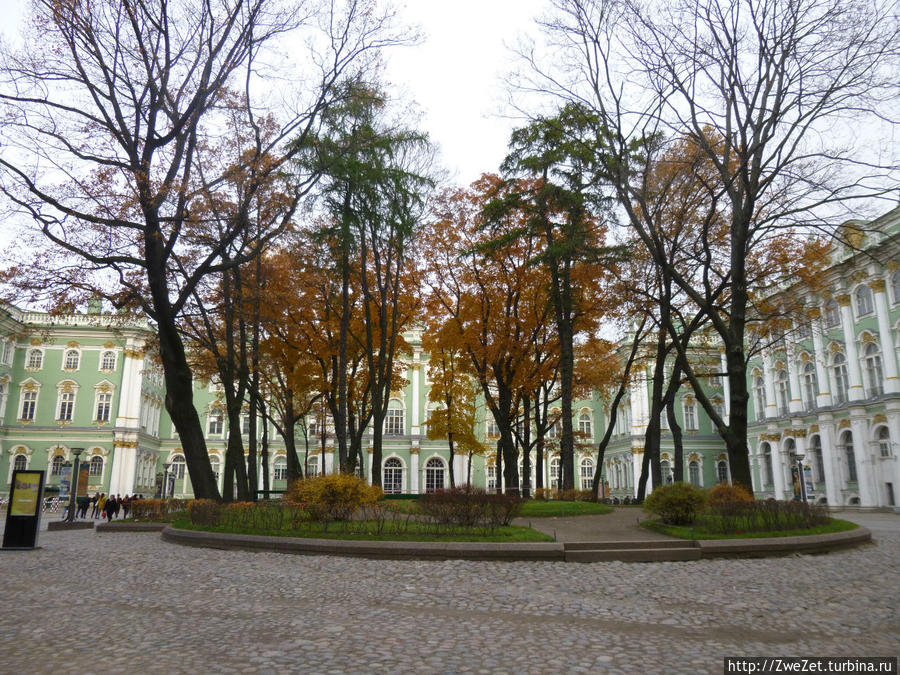 Внутренний двор Зимнего дворца Санкт-Петербург, Россия