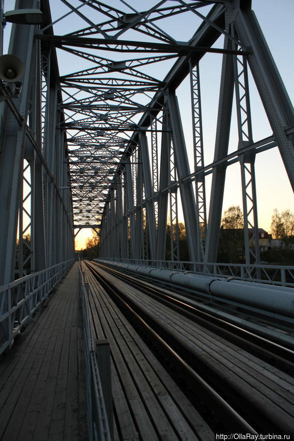 Железнодорожный мост, он же пешеходный