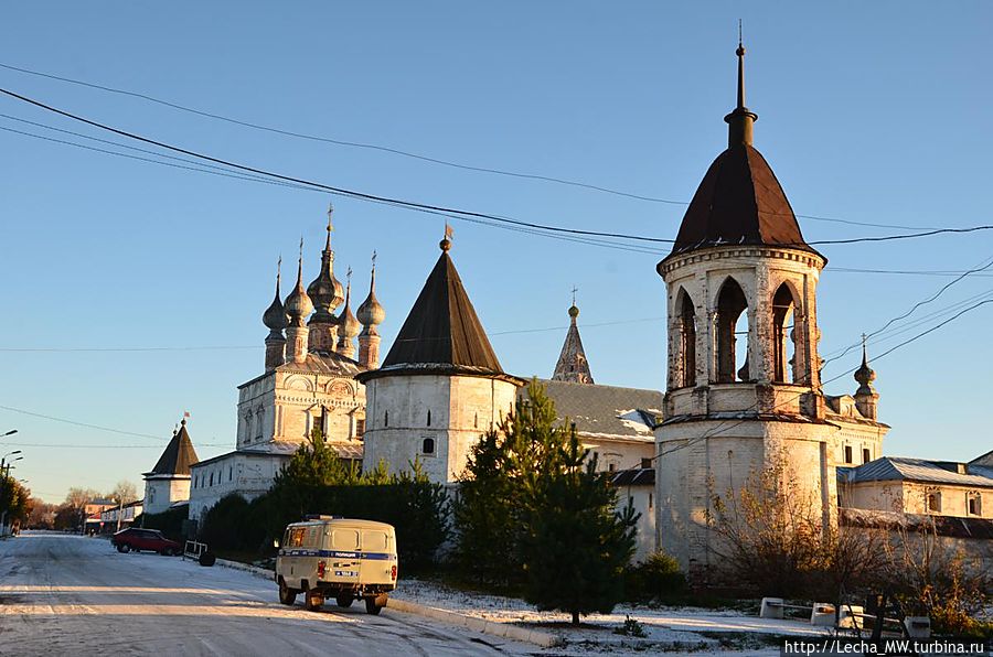 Южная башня монатыря Юрьев-Польский, Россия