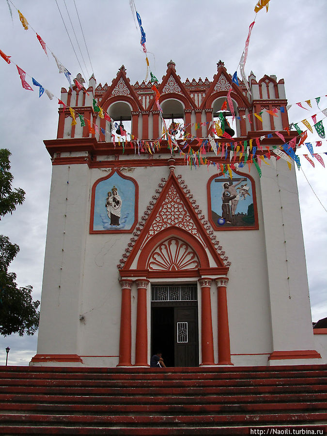 Церковь Святого Креста 3 мая Чьяпа-де-Корсо, Мексика