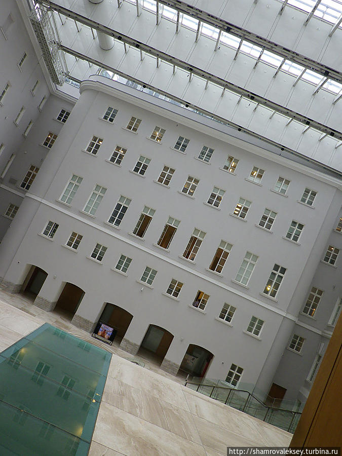 Аперитив. Эрмитаж Санкт-Петербург, Россия