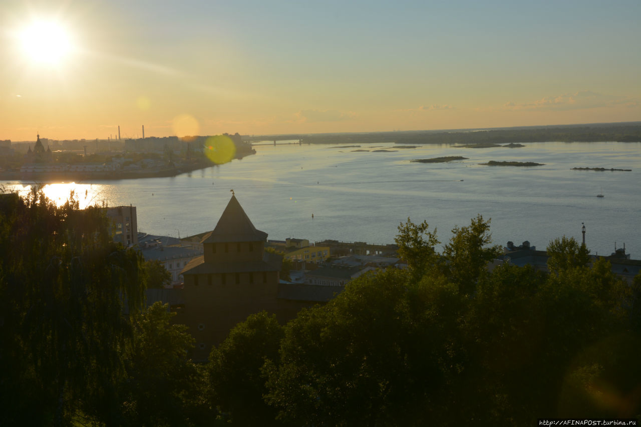 Нижегородский кремль и закат над Волгой Нижний Новгород, Россия