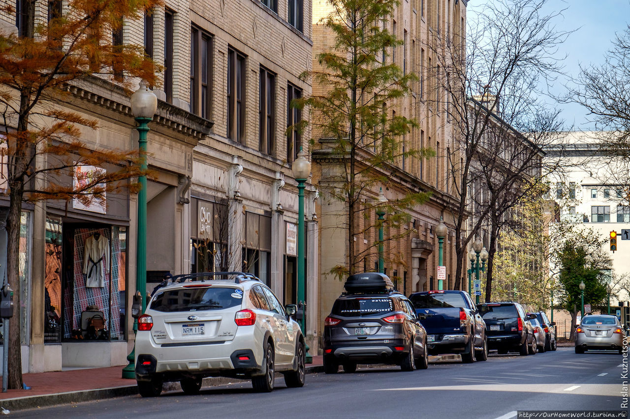 Бурбон и Мамонтова Пещера в Кентукки. Сент-Луис в Миссури. CША