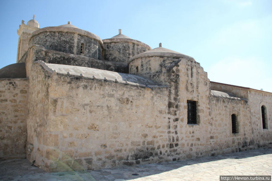 Церковь святой мученицы Параскевы Пафос, Кипр