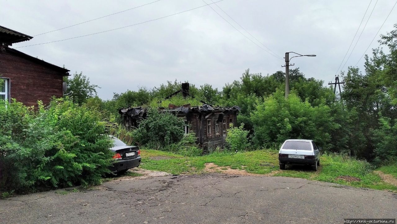 Есть и такие разрушенные дома Уржум, Россия