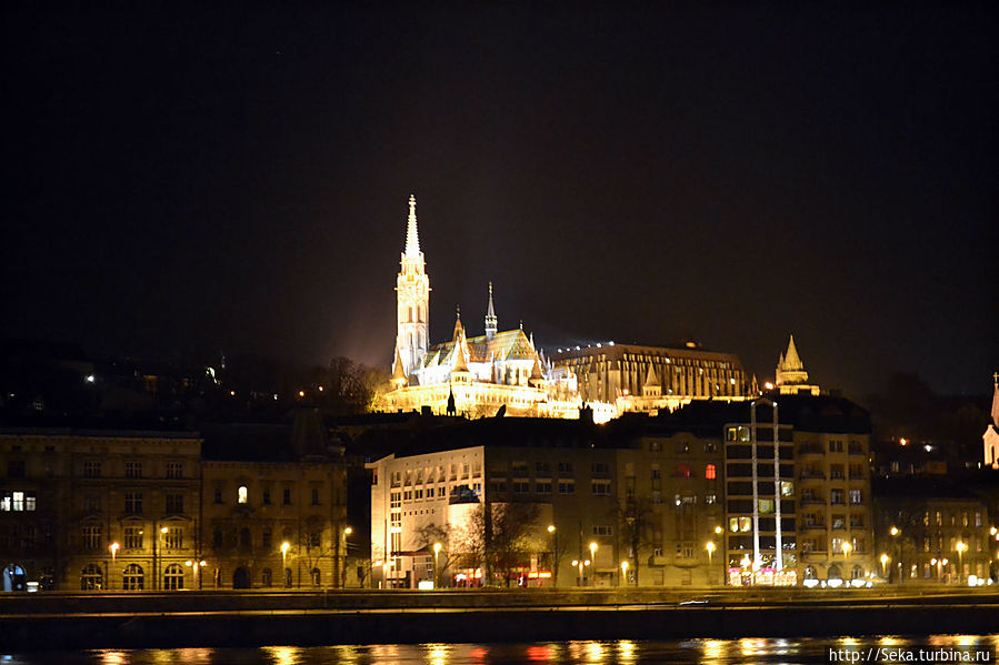 Вечерняя прогулка на кораблике по Дунаю Будапешт, Венгрия